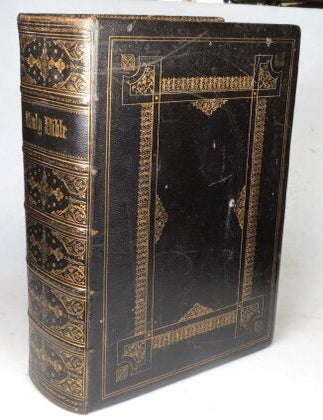 The Comprehensive Family Bible; Containing the Old and New Testaments... with copious critical, BIBLE.
